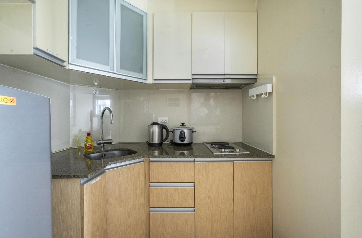 Studio At Newport World Airport Area Prime Location Манила Екстериор снимка