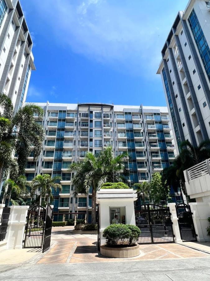 Studio At Newport World Airport Area Prime Location Манила Екстериор снимка