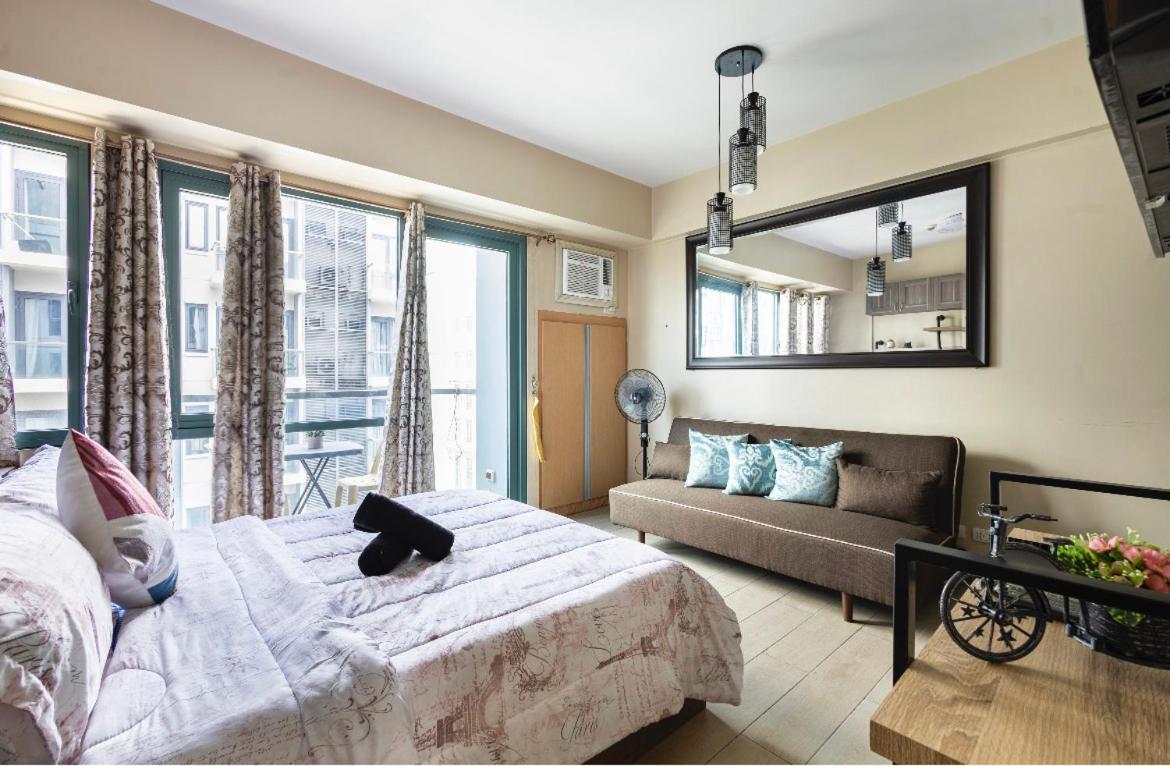 Studio At Newport World Airport Area Prime Location Манила Екстериор снимка