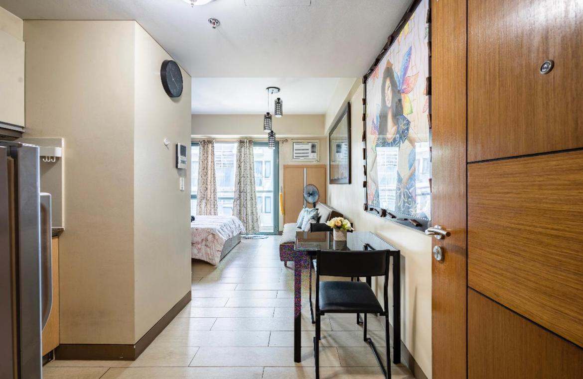 Studio At Newport World Airport Area Prime Location Манила Екстериор снимка